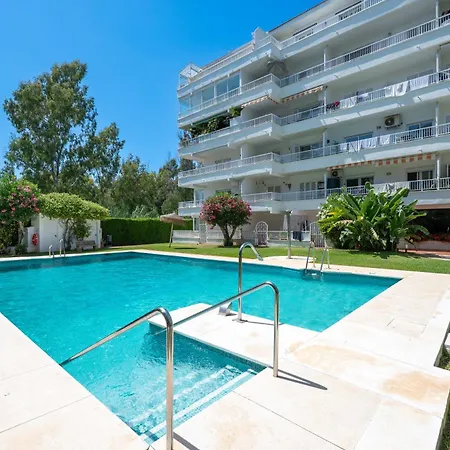 Apartment Luminoso Loft Con Piscina En Puerto Banus