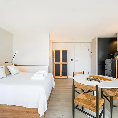 Apartment Luminoso Loft Con Piscina En Puerto Banus *